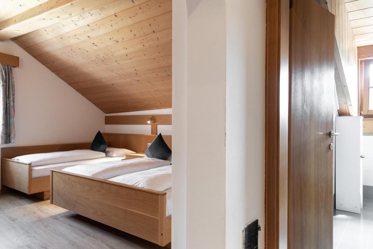 Garni Hotel Tauber 布列瑟农 外观 照片